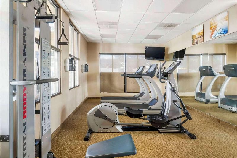 Comfort Inn & Suites Blytheville Area image
