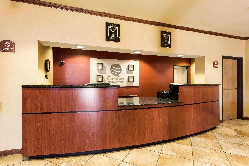 Comfort Inn & Suites Blytheville Area image
