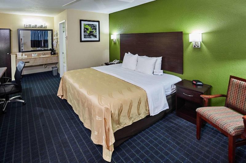 Quality Inn Parker image
