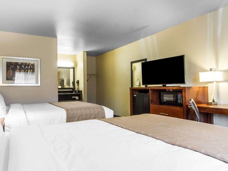 Rodeway Inn image