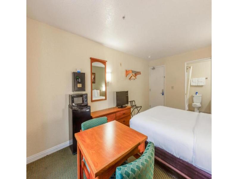 Hotel Avenida, San Clemente Beach image