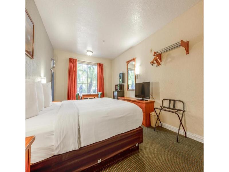Hotel Avenida, San Clemente Beach image