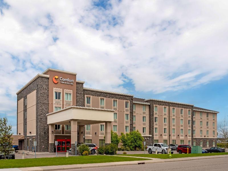 Comfort Inn & Suites Airport North