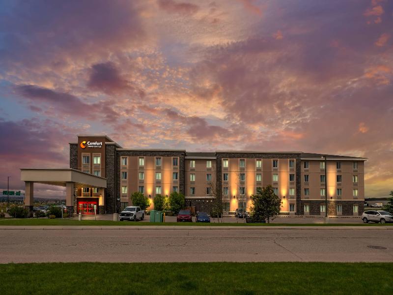 Comfort Inn & Suites Airport North
