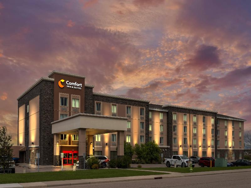 Comfort Inn & Suites Airport North