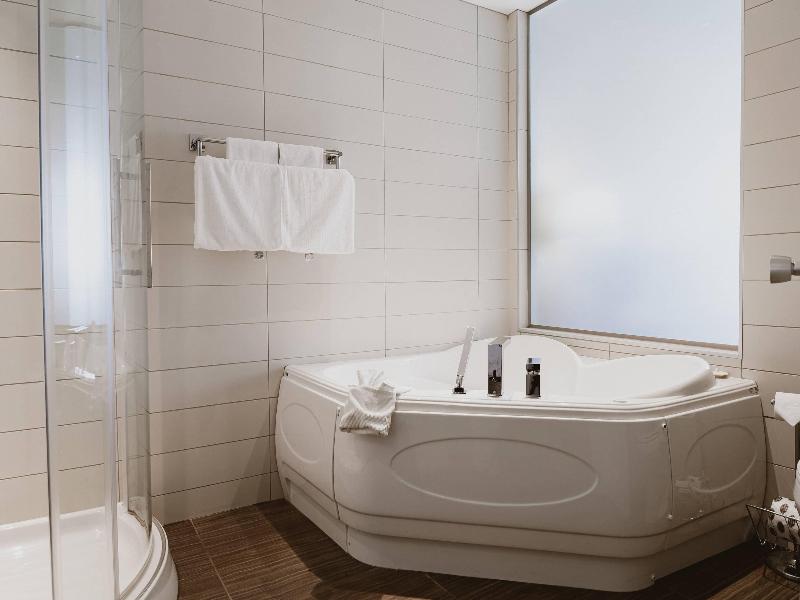 Quality Inn Rouyn Noranda image