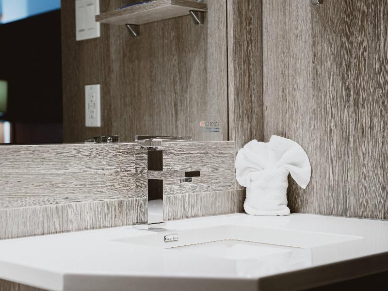 Quality Inn Rouyn Noranda image