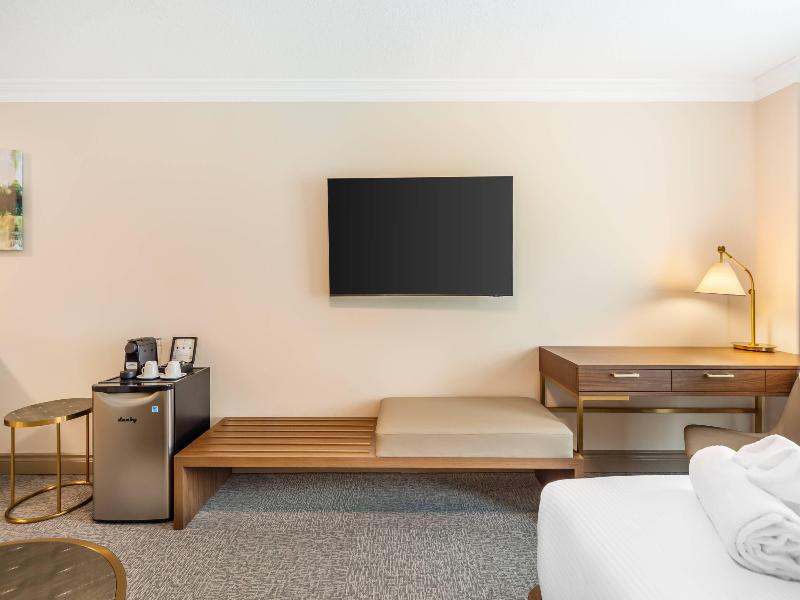 Velora Hinton, Ascend Hotel Collection image