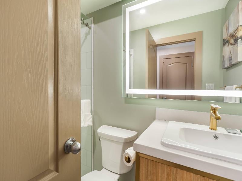 Velora Hinton, Ascend Hotel Collection image