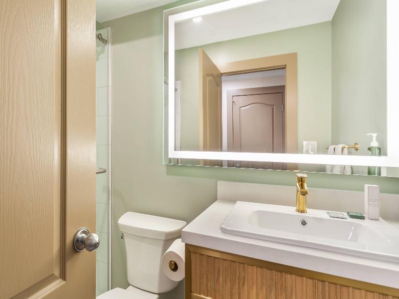 Velora Hinton, Ascend Hotel Collection image