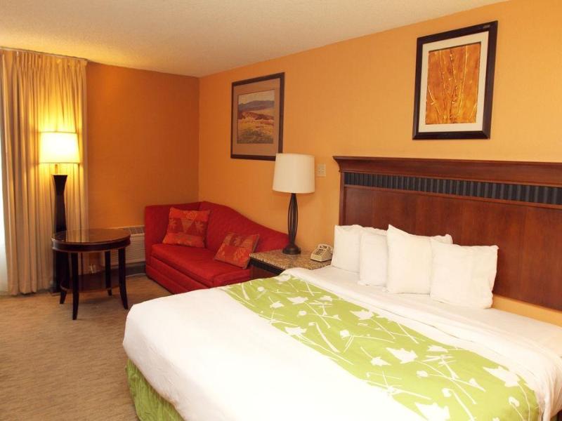 Quality Inn & Suites I-25 North image