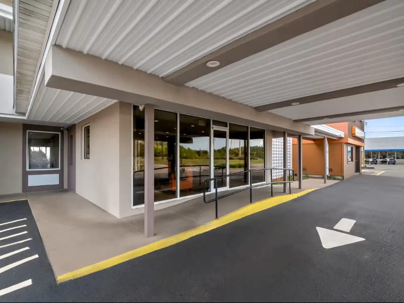 Quality Inn Waterbury East image