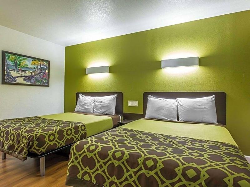Rodeway Inn Downtown Hanford image