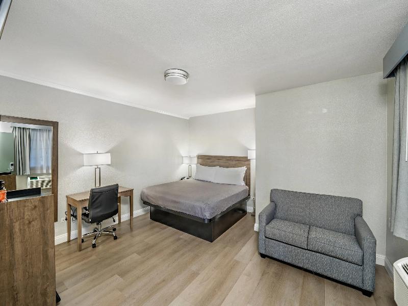 Rodeway Inn Stockton Highway 99 image