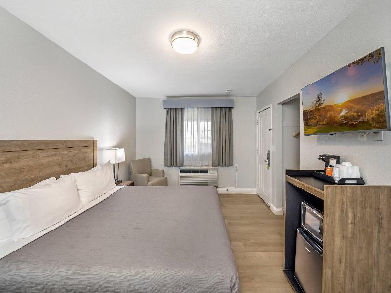 Rodeway Inn Stockton Highway 99 image
