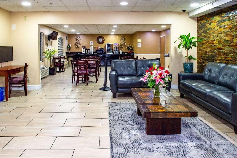 Rodeway Inn Central Colorado Springs image