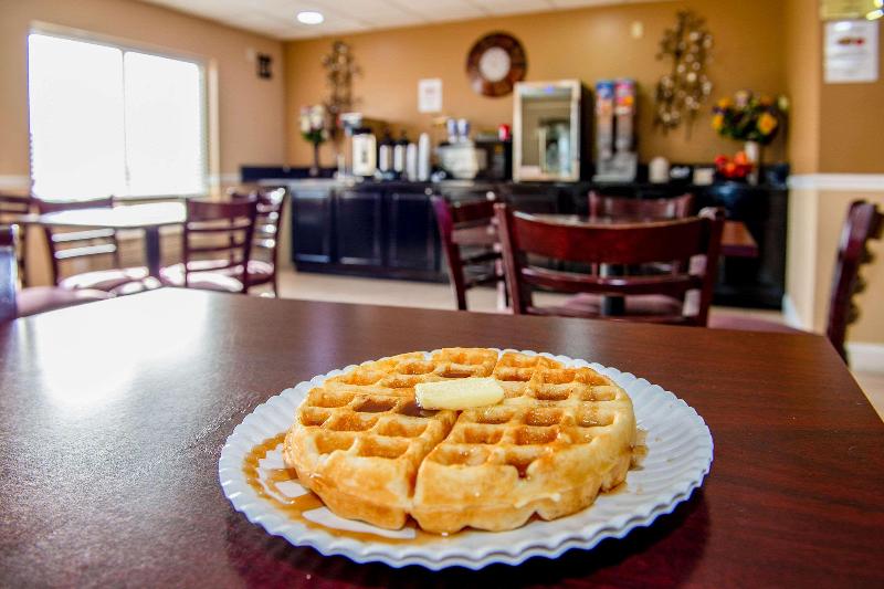 Rodeway Inn Central Colorado Springs image