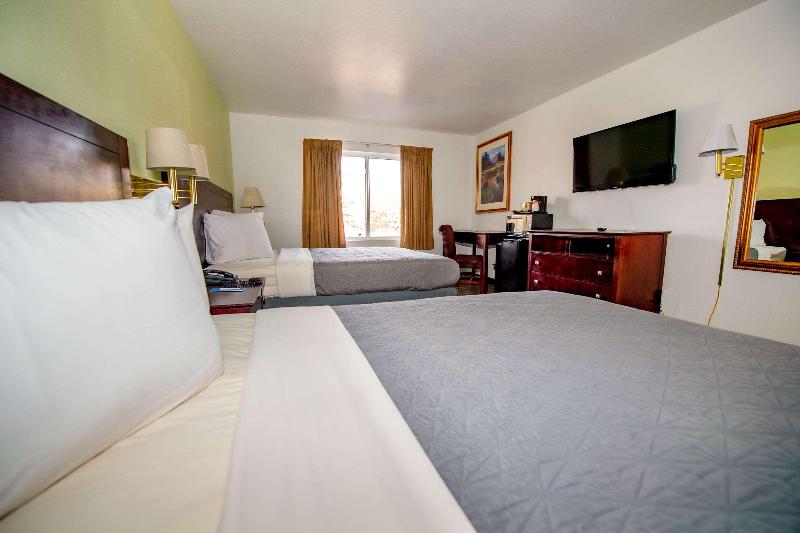 Rodeway Inn Central Colorado Springs image