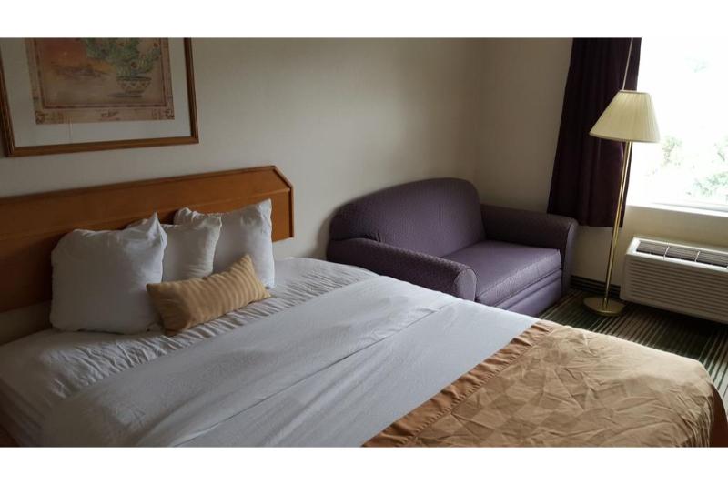 Rodeway Inn Central Colorado Springs image