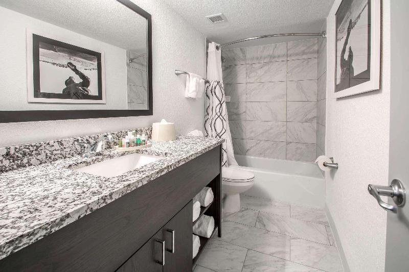 Bluegreen Vacations Solara Surfside, Ascend Resort image