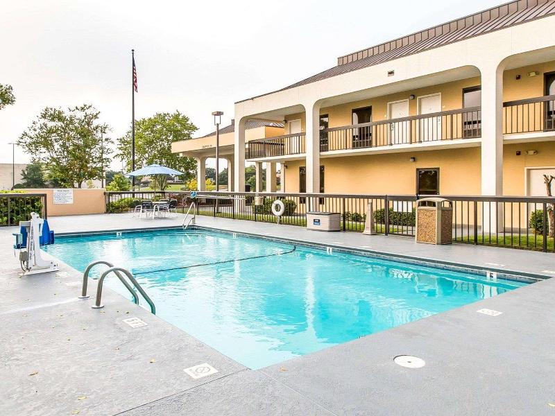 Quality Inn At the Mall  Valdosta — general view