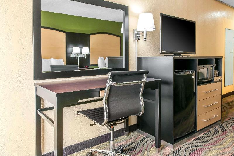 Quality Inn Conference Center Logansport image