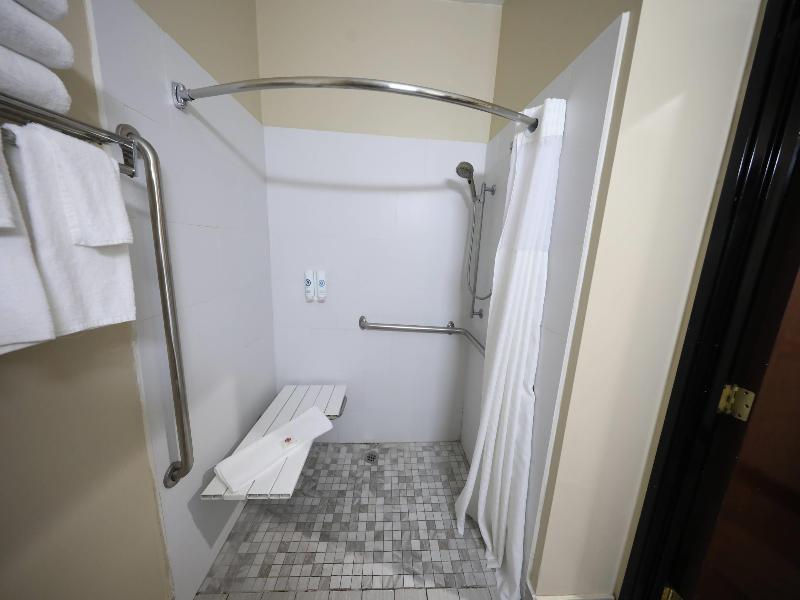 Comfort Inn & Suites Hutchinson Area image