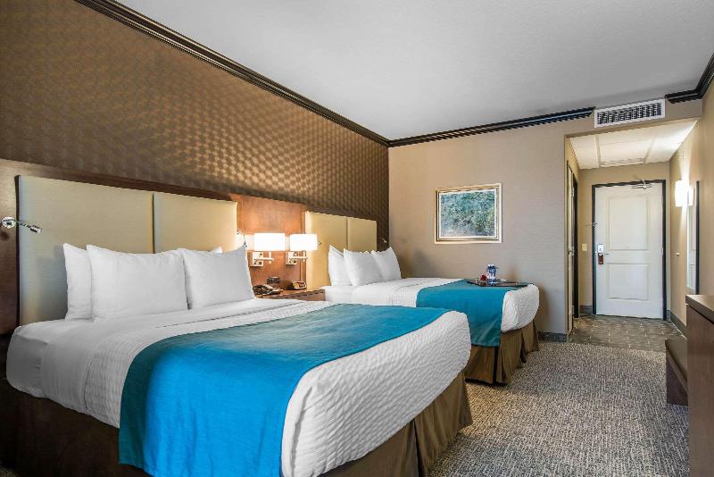 Bed room