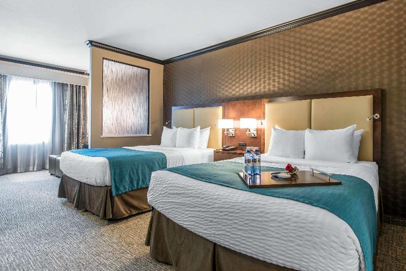 Bed room