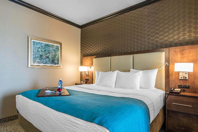 Bed room