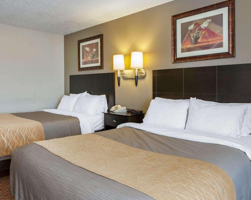 Comfort Inn Near Ouabache State Park image