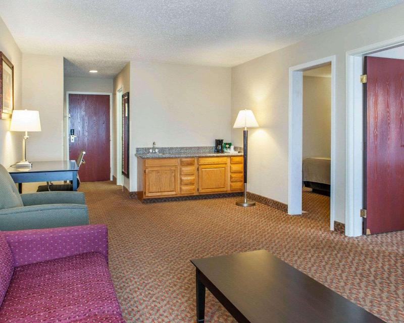 Comfort Inn Near Ouabache State Park image