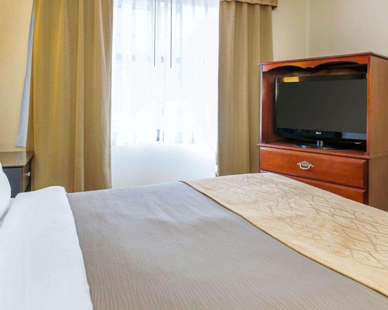 Comfort Inn Near Ouabache State Park image