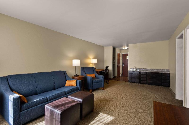 Comfort Inn Near Ouabache State Park image