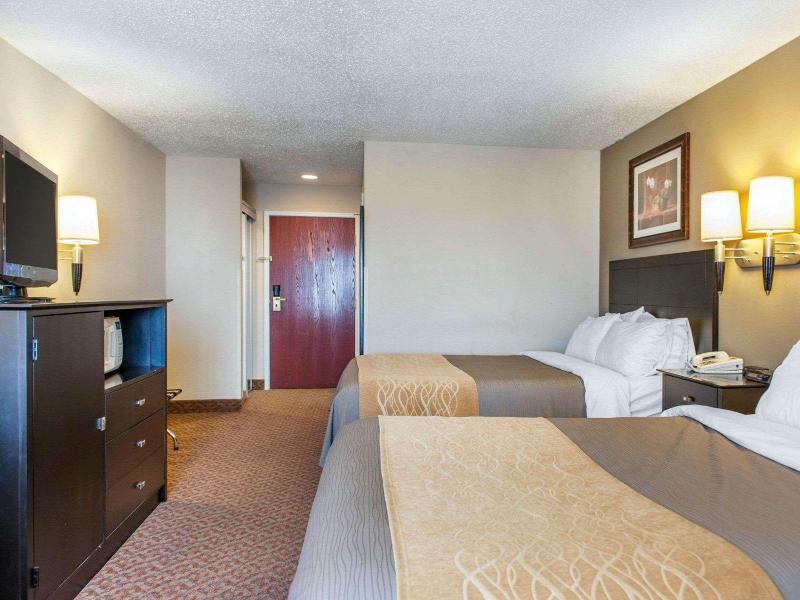 Comfort Inn Near Ouabache State Park image