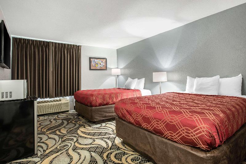 Econo Lodge Shelbyville image