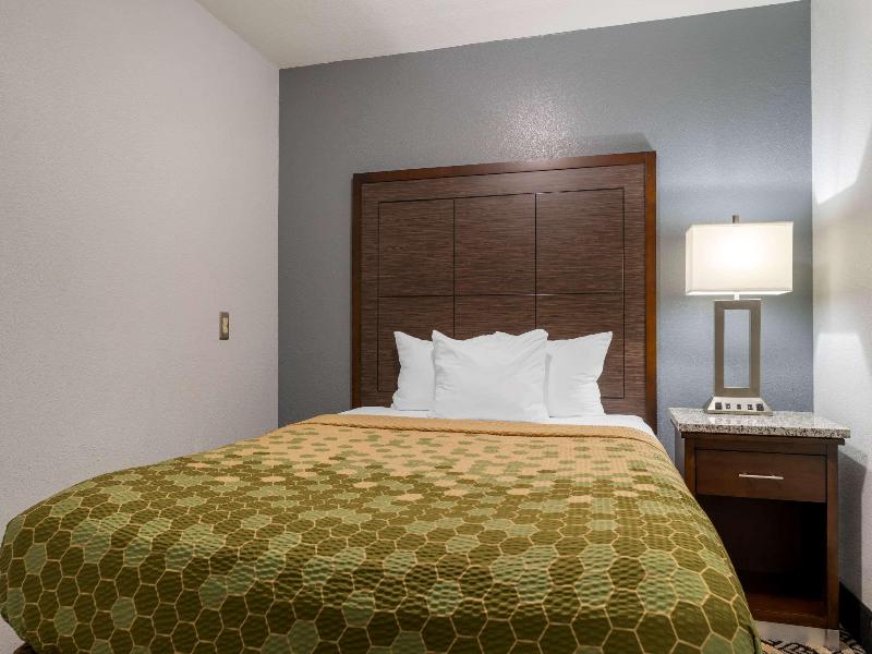 Econo Lodge Shelbyville image