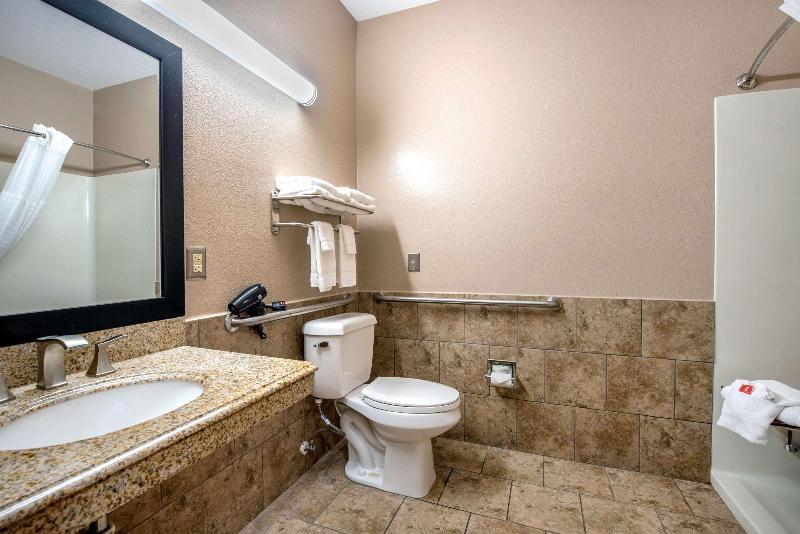 Econo Lodge Shelbyville image