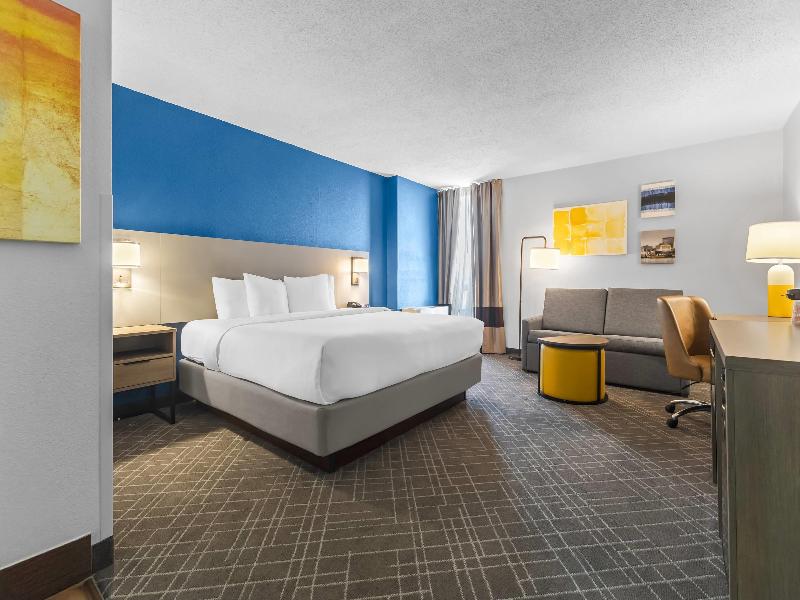 Comfort Inn & Suites Evansville Airport image