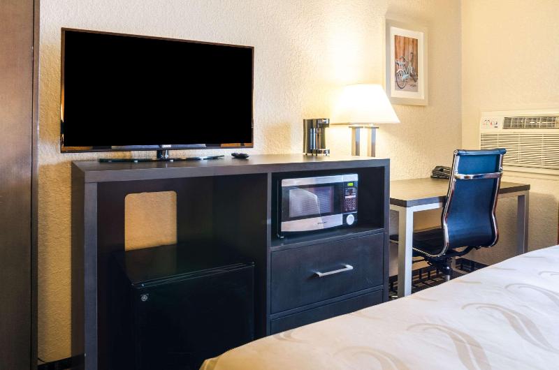 Quality Inn image