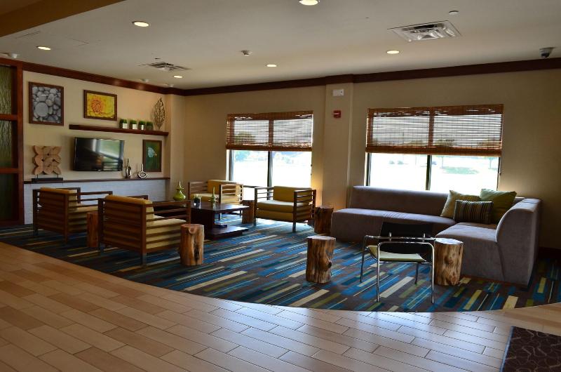 Comfort Suites Bossier City - Shreveport East image