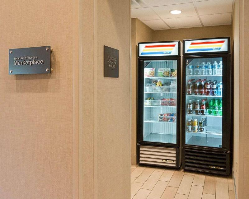 Comfort Suites Bossier City - Shreveport East image