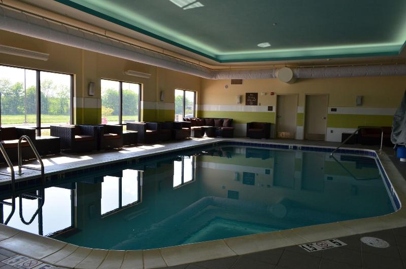 Comfort Suites Bossier City - Shreveport East image