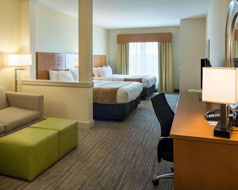 Comfort Suites Bossier City - Shreveport East image