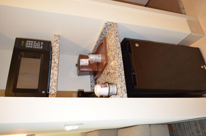 Comfort Suites Bossier City - Shreveport East image