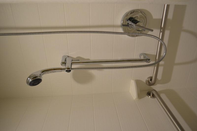 Comfort Suites Bossier City - Shreveport East image