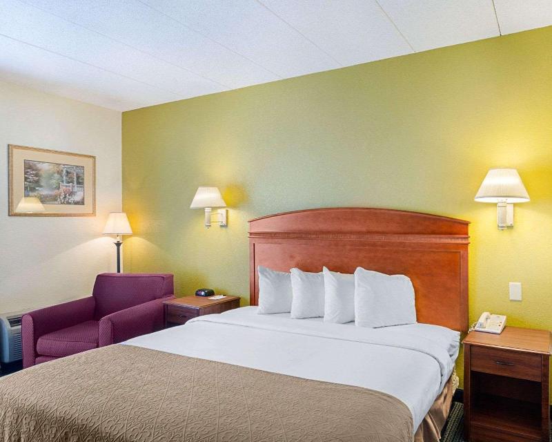 Bed room