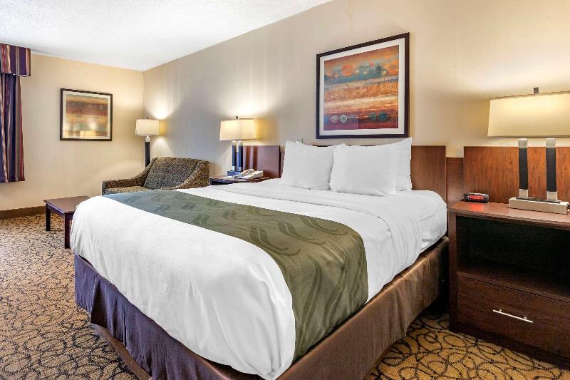 Quality Inn & Suites Escanaba North image