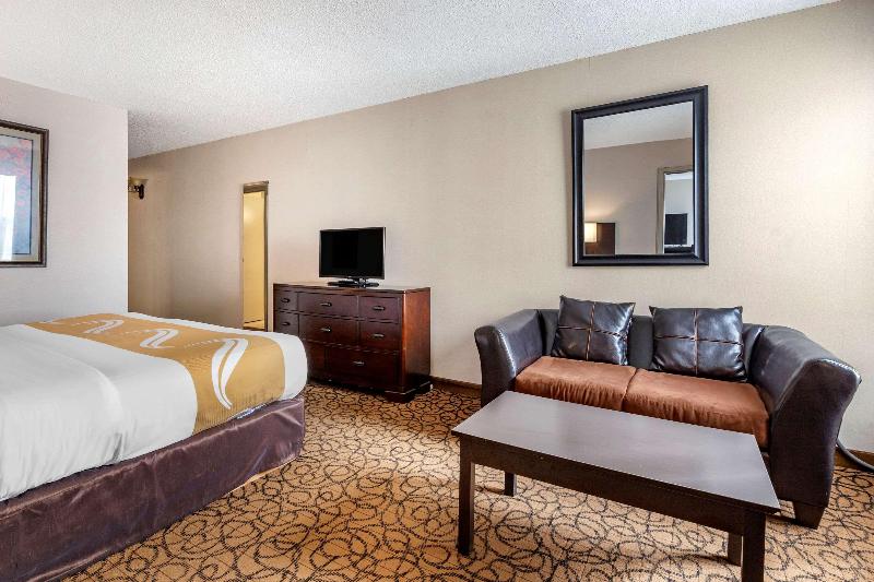 Quality Inn & Suites Escanaba North image