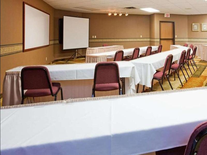 Norwood Inn & Suites Eagan